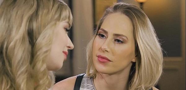  Lesbian Couple - Carter Cruise and Mackenzie Moss